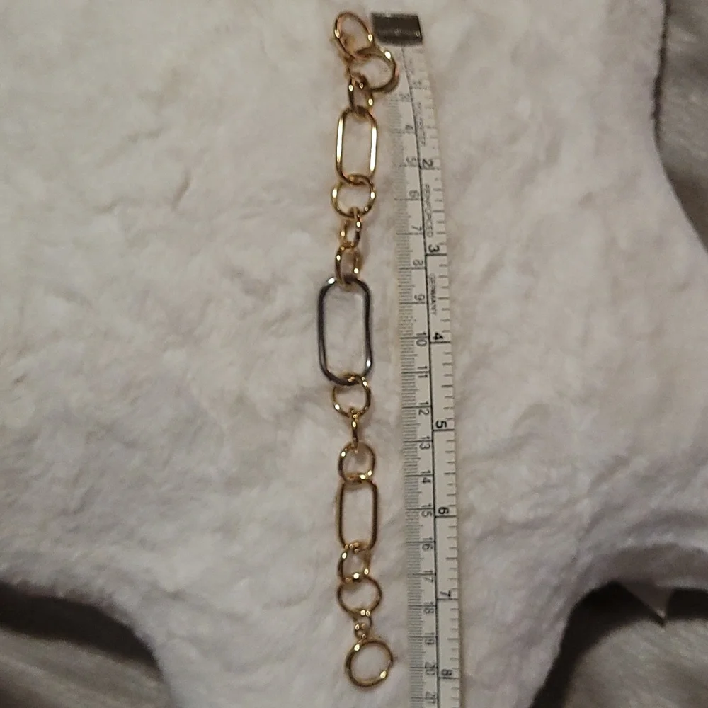 Alfani bracelate and earrings - Picture 3 of 4